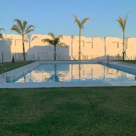 Sun Kissed Beach House Familias